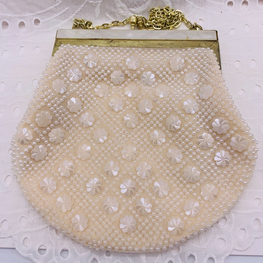 La Regale Creamy White Vintage Beaded Bag